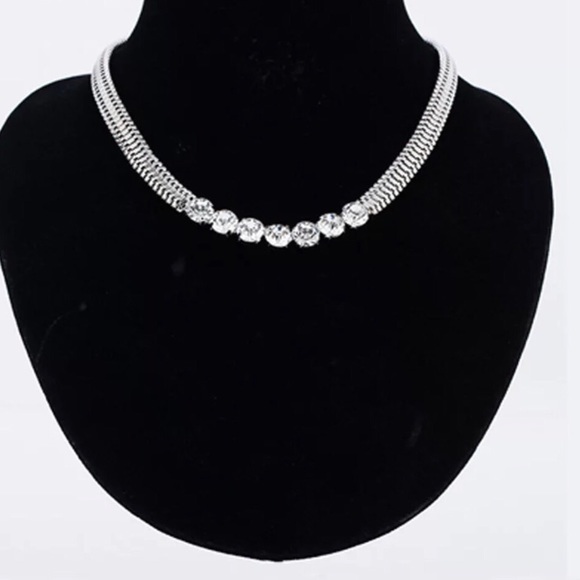 Jewelry - Statement Necklace